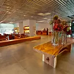 Renaissance Barcelona Fira Отель
