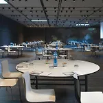 Отель Renaissance Barcelona Fira