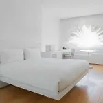 Отель Renaissance Barcelona Fira 4*