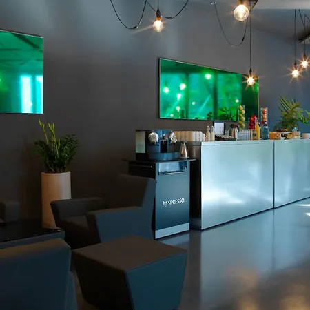 万丽巴塞罗那费拉酒店 略夫雷加特河畔奥斯皮塔莱特