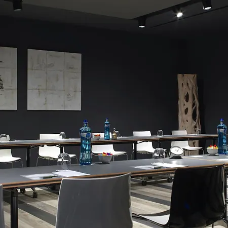 酒店 万丽巴塞罗那费拉酒店 4*