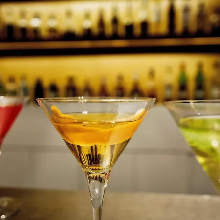 万丽巴塞罗那费拉酒店 酒店 4*