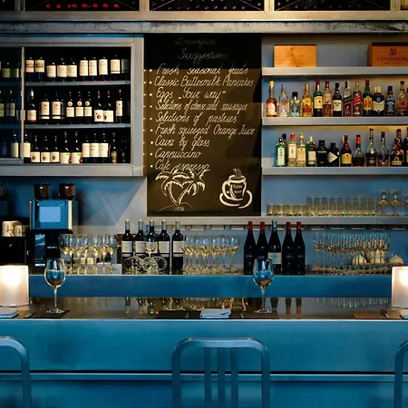 万丽巴塞罗那费拉酒店